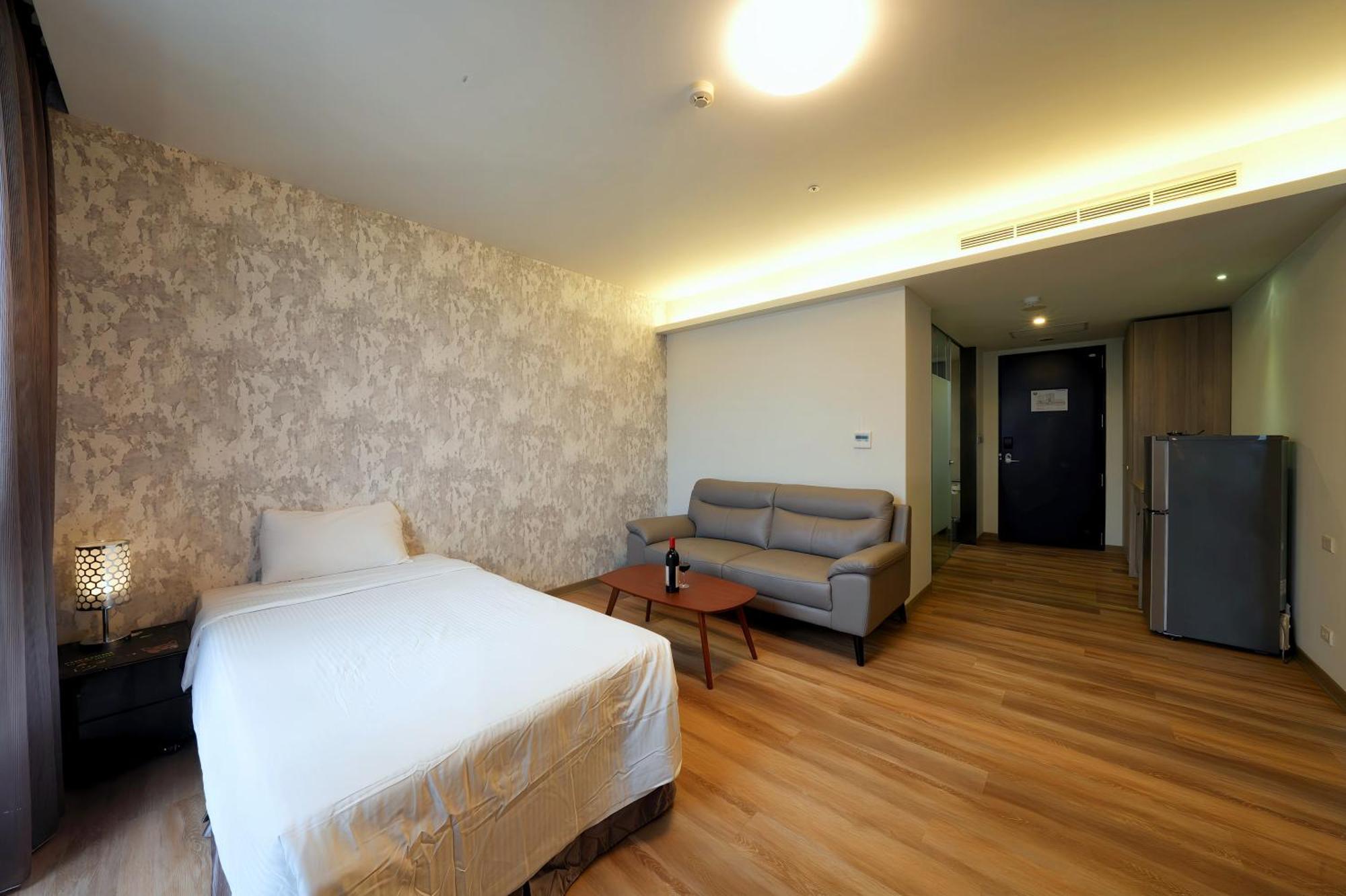 Freedom Design Hotel Luzhu Ruang foto