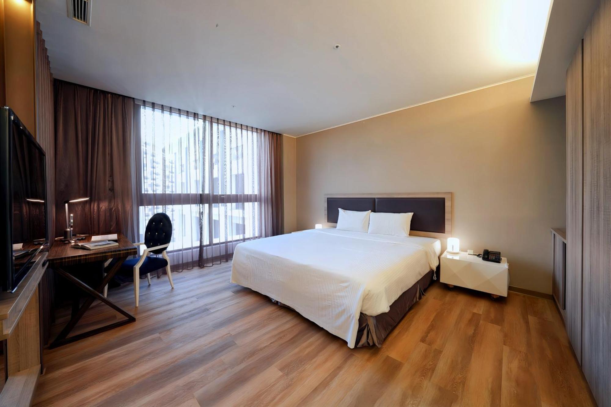 Freedom Design Hotel Luzhu Ruang foto