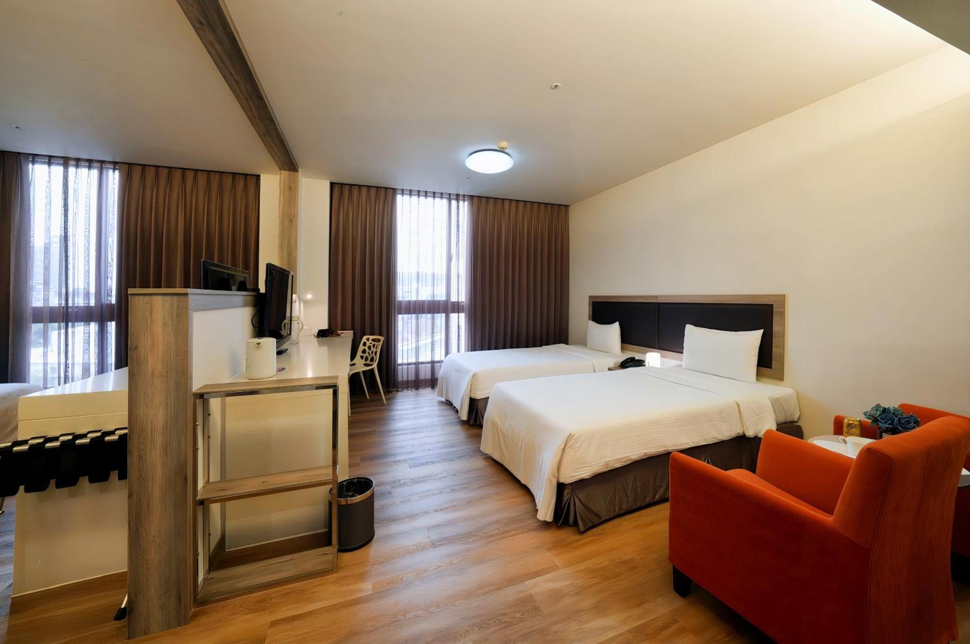 Freedom Design Hotel Luzhu Ruang foto